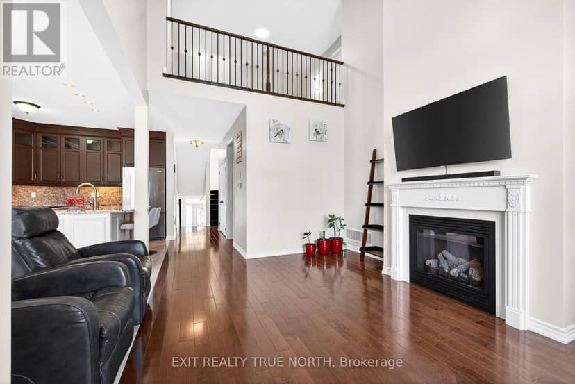 27 Grand Poplar Lane — photo 11 of 35