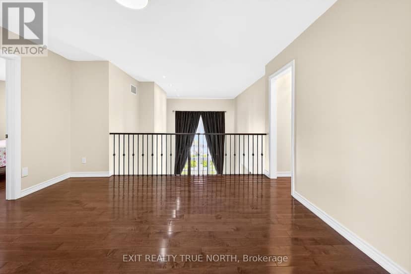 27 Grand Poplar Lane — photo 18 of 35