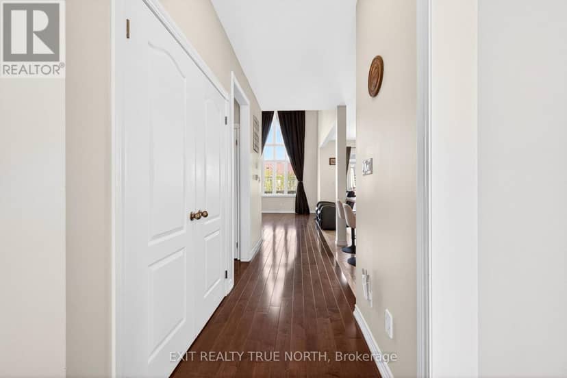27 Grand Poplar Lane — photo 5 of 35
