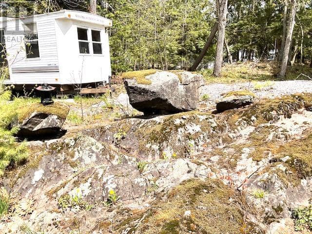 488 Kennedy Drive — photo 11 of 16