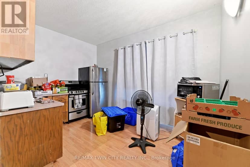 13 Usher Street — photo 5 of 33