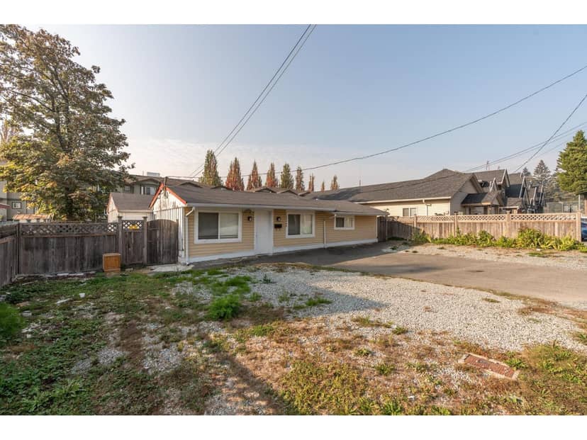 10269 139A STREET, Surrey, photo 2