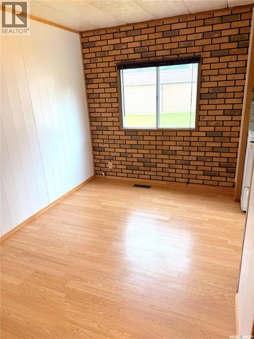 106 Humboldt STREET — photo 10 of 32