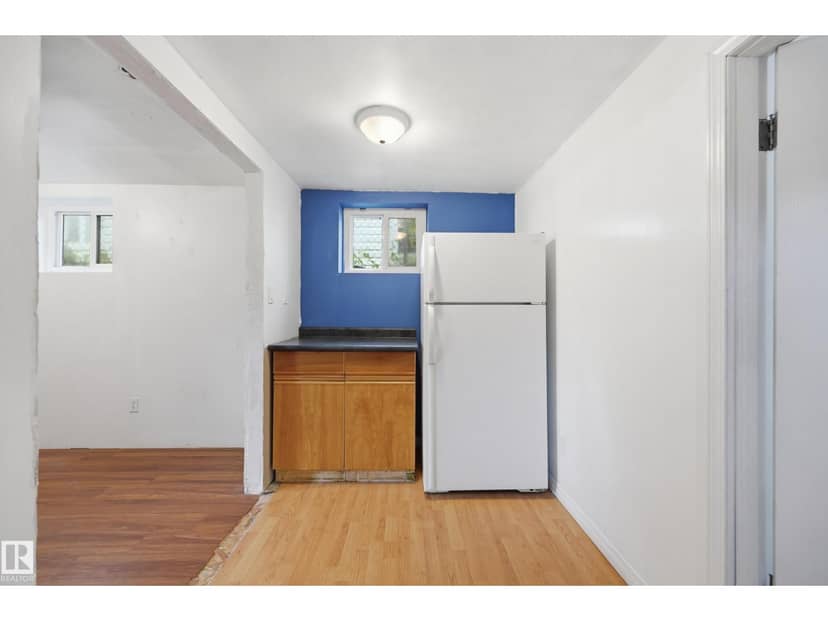 10714 103 ST NW — photo 23 of 40