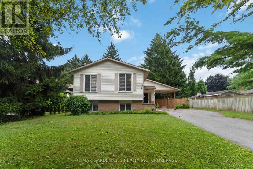 3 Fallingbrook Drive — photo 1 of 39