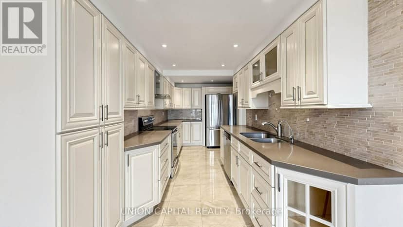 1405 - 62 Wellesley Street W — photo 10 of 19
