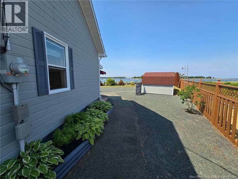 25 Bayshore — photo 10 of 40
