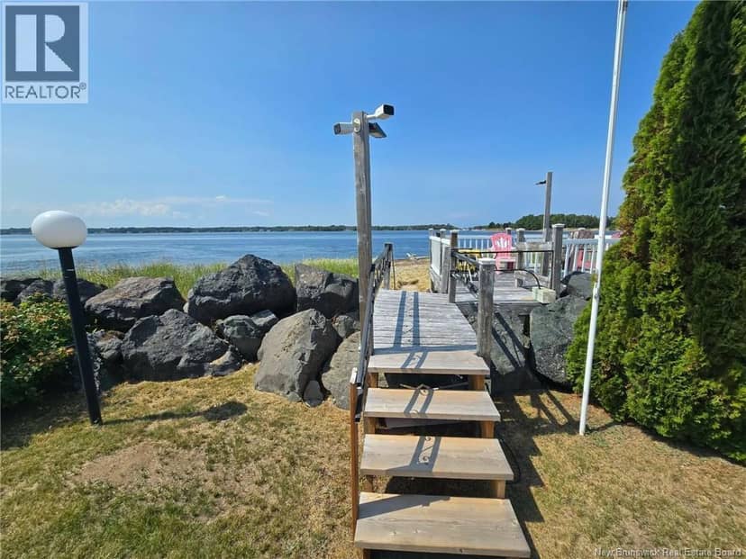 25 Bayshore — photo 24 of 40