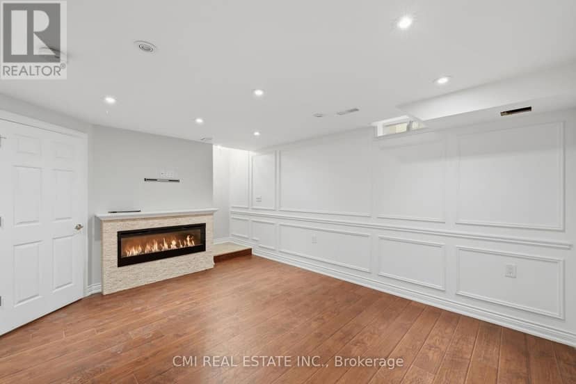 7 - 460 Woodmount Drive — photo 34 of 40