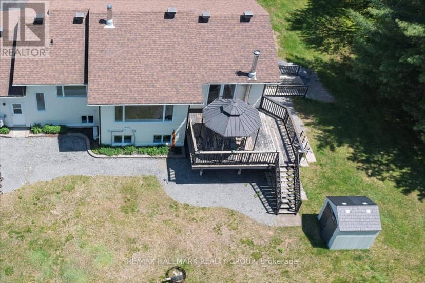 1720 Des Pins Road — photo 40 of 40