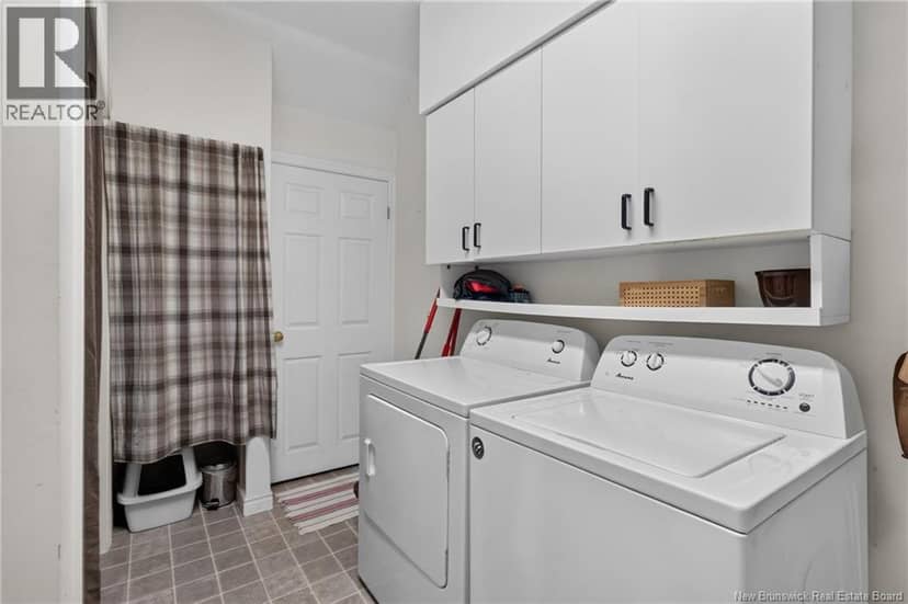 76-78 Belleview Avenue — photo 15 of 40