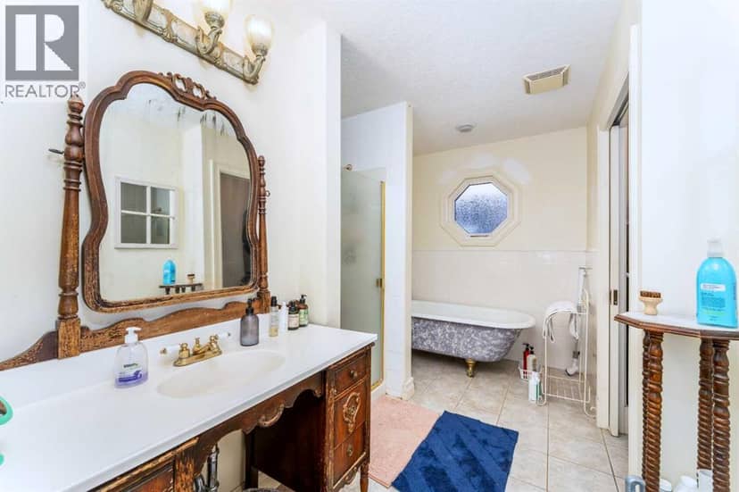 533 1st Street — photo 23 of 40