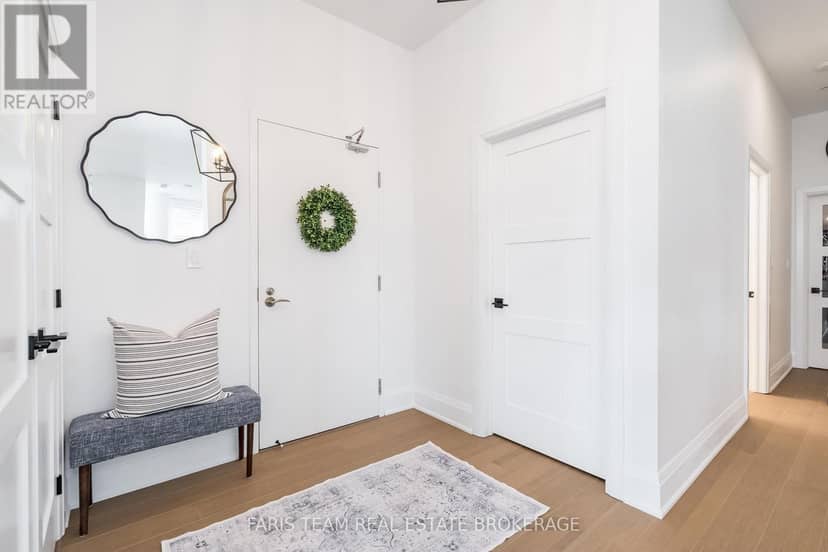 GPH5 - 111 Worsley Street, Barrie, photo 7