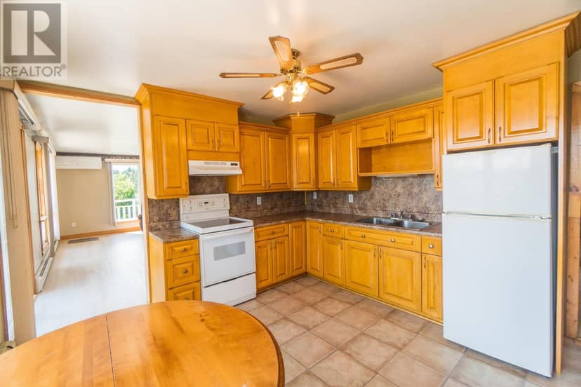 6036 Rte 20 — photo 10 of 40