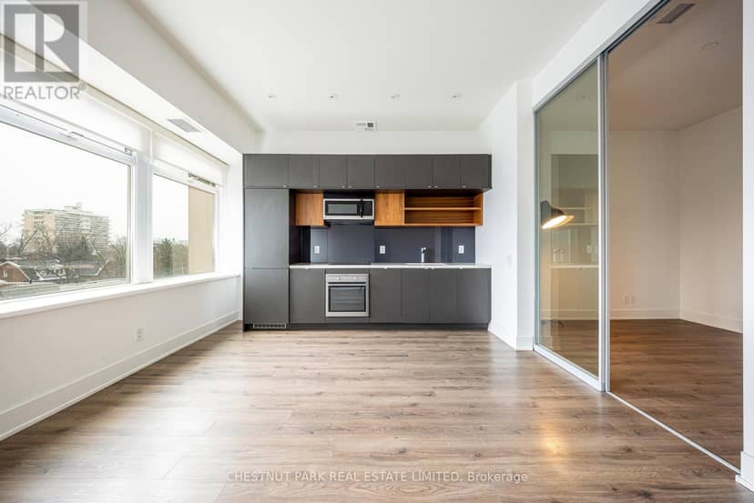 416 - 111 St Clair Avenue W — photo 10 of 30