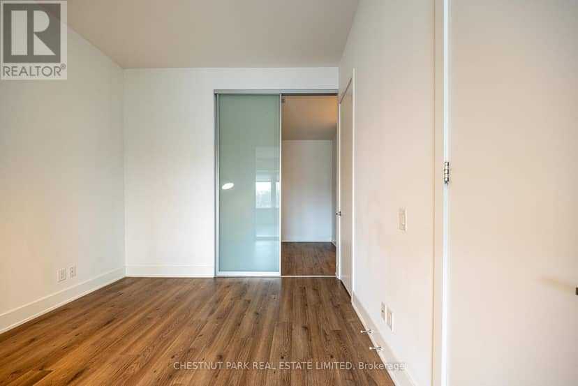 416 - 111 St Clair Avenue W — photo 17 of 30