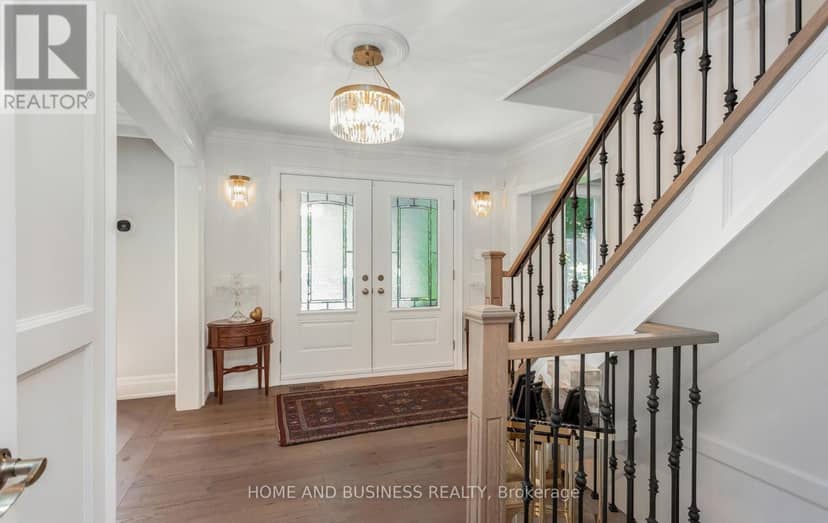 1335 Mississauga Road — photo 3 of 40