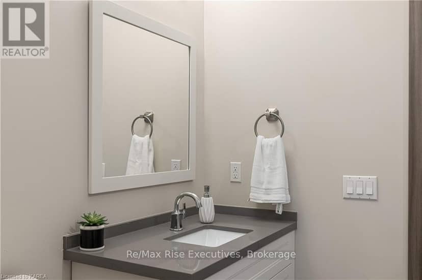 110 - 820 Gardiners Road — photo 32 of 39