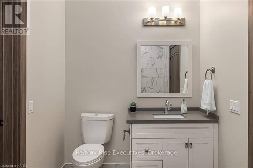 110 - 820 Gardiners Road — photo 34 of 39