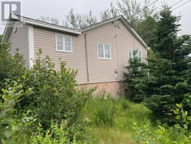 226-230 Main Road East Road — photo 2 of 15