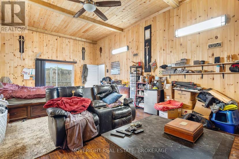 12 A Third Ave Louth Avenue — photo 14 of 40