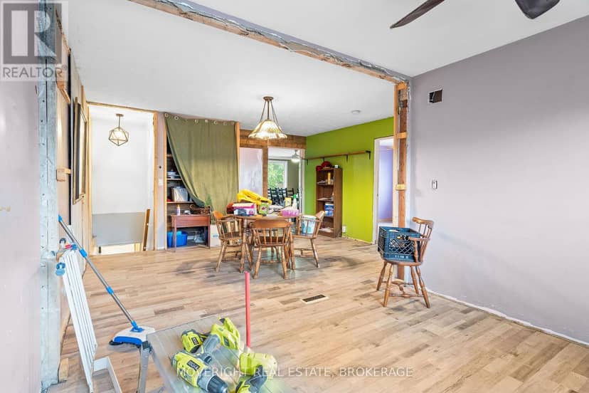 12 A Third Ave Louth Avenue — photo 19 of 40