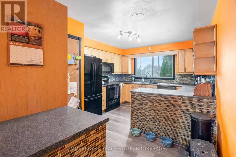 12 A Third Ave Louth Avenue — photo 21 of 40