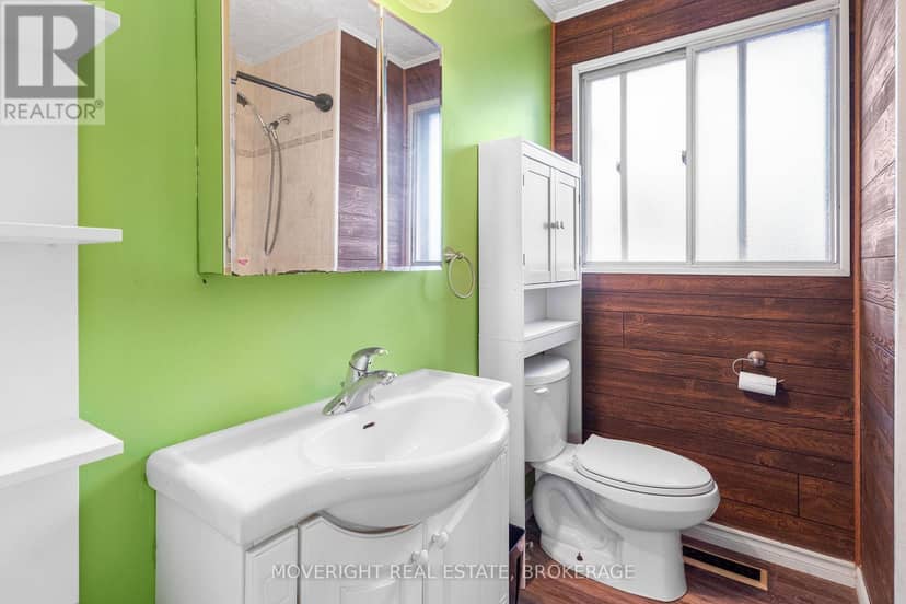 12 A Third Ave Louth Avenue — photo 27 of 40