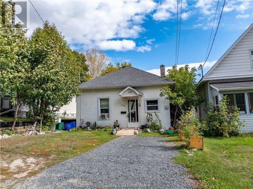 190 Eyre Street — photo 1 of 23