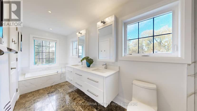 2466B Bayview Avenue — photo 32 of 40