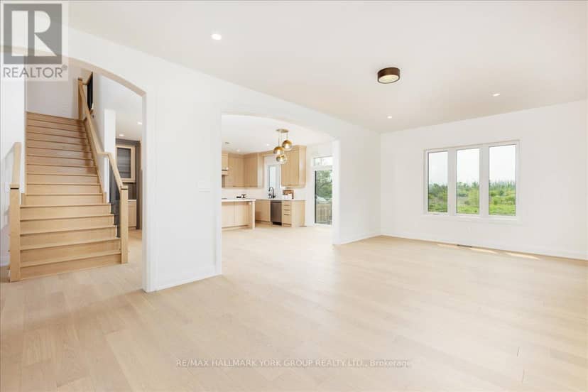 147 Lake Drive E — photo 20 of 40