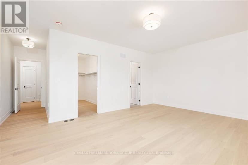 147 Lake Drive E — photo 23 of 40