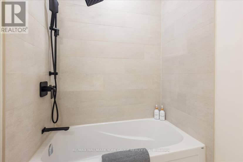 147 Lake Drive E — photo 28 of 40