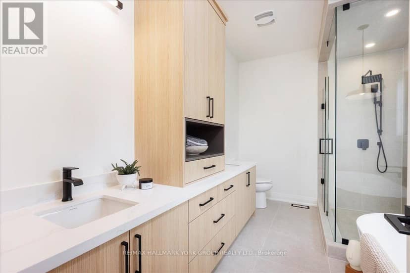 147 Lake Drive E — photo 30 of 40