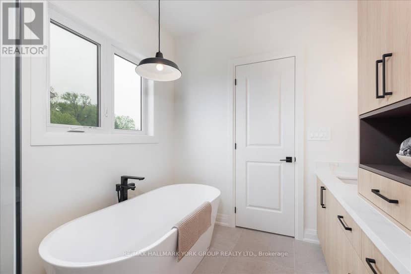 147 Lake Drive E — photo 32 of 40