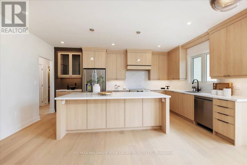 147 Lake Drive E — photo 8 of 40