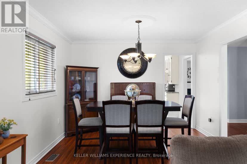 4 Campbell Avenue — photo 5 of 29
