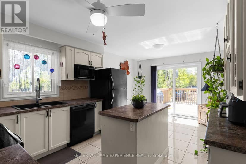 4 Campbell Avenue — photo 8 of 29