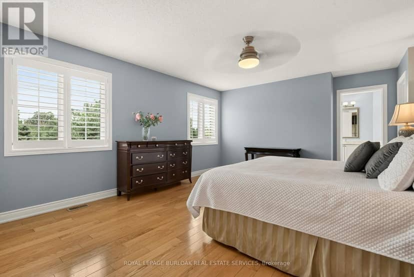 215 Burloak Drive — photo 23 of 40