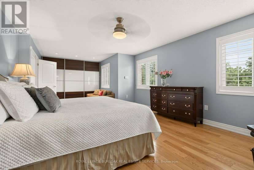 215 Burloak Drive — photo 26 of 40
