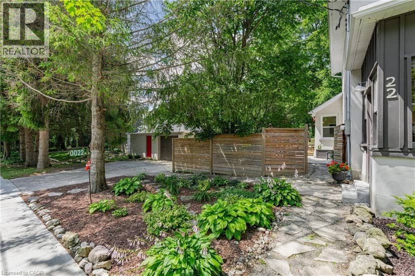 22 SOPHIA Street — photo 7 of 40