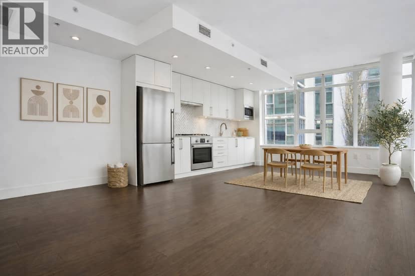 302 2455 KINGSWAY, Vancouver, photo 2