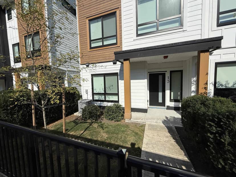 13 17538 100 AVENUE, Surrey, photo 4