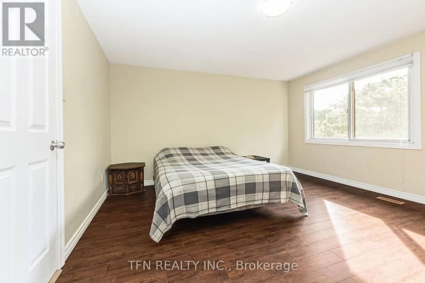 9 - 4165 Fieldgate Drive — photo 15 of 23