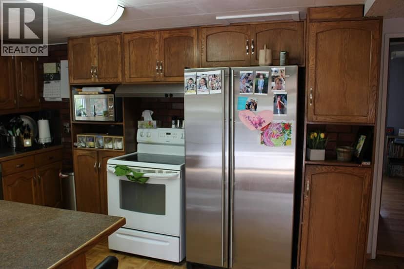 605 Rogers Avenue, Picture Butte, photo 7