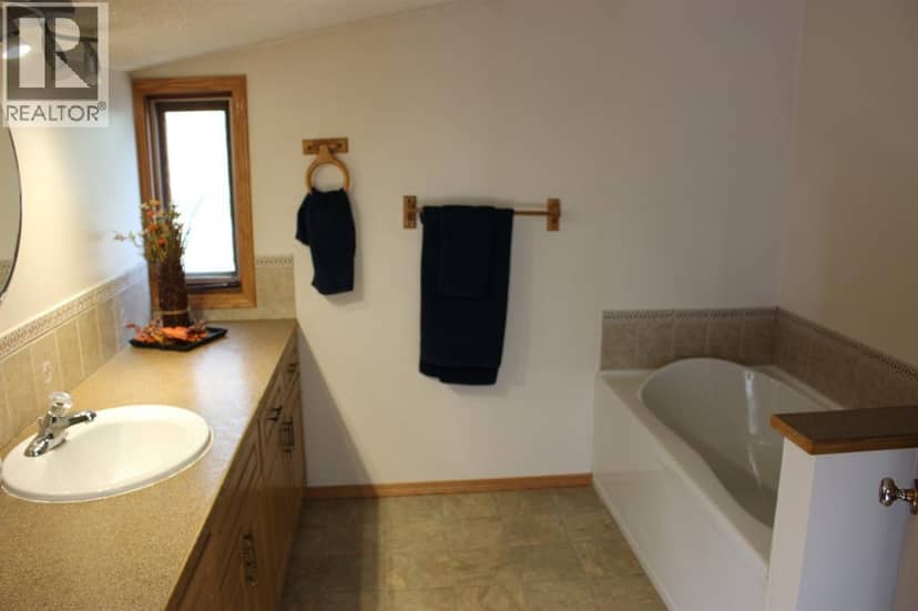 605 Rogers Avenue — photo 11 of 25
