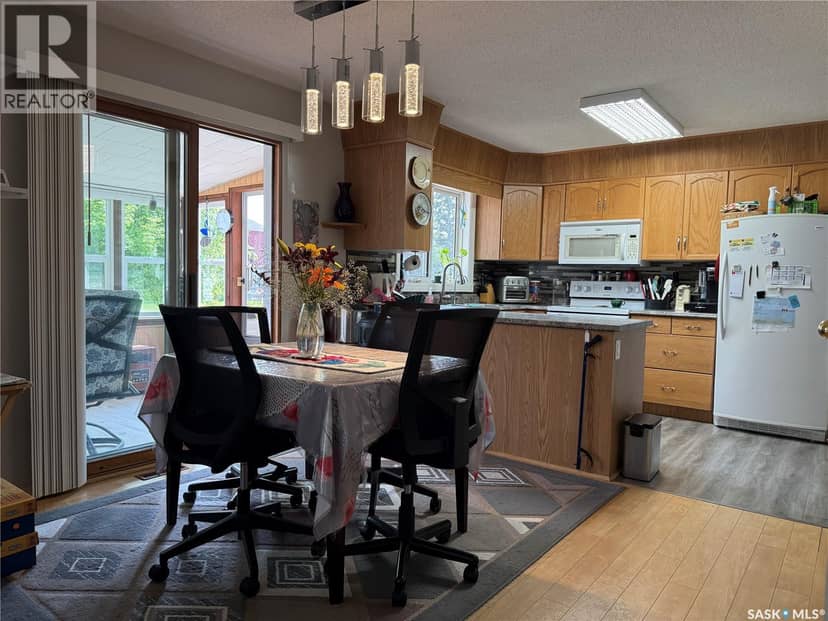 218 Rose STREET — photo 4 of 40