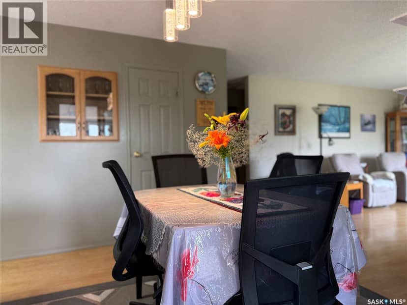 218 Rose STREET — photo 7 of 40