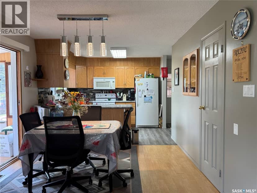 218 Rose STREET — photo 8 of 40