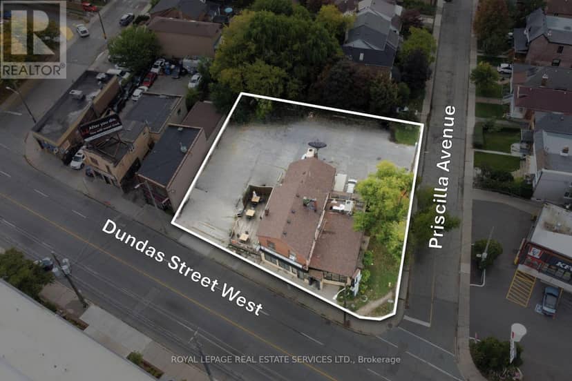 3513 Dundas Street W — photo 1 of 7
